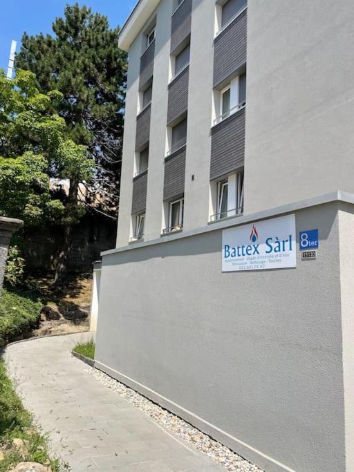 Studio Proche De La Gare ! Apartment Lausanne Ngoại thất bức ảnh