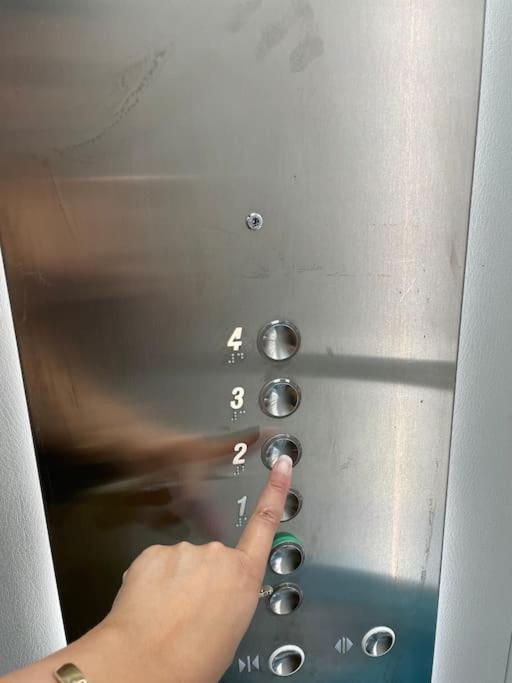 Studio Proche De La Gare ! Apartment Lausanne Ngoại thất bức ảnh