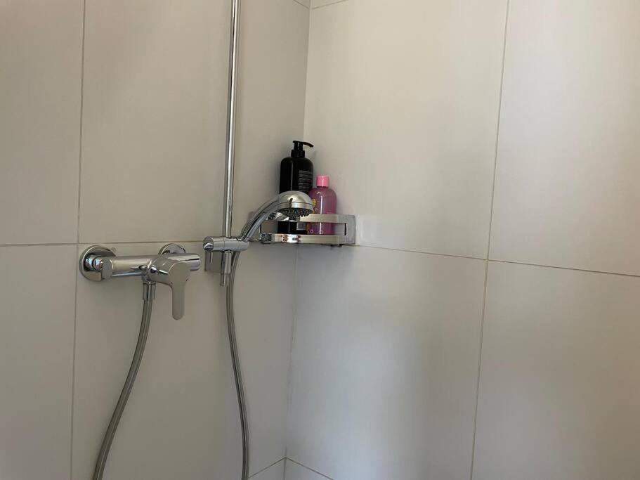 Studio Proche De La Gare ! Apartment Lausanne Ngoại thất bức ảnh