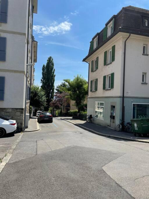Studio Proche De La Gare ! Apartment Lausanne Ngoại thất bức ảnh