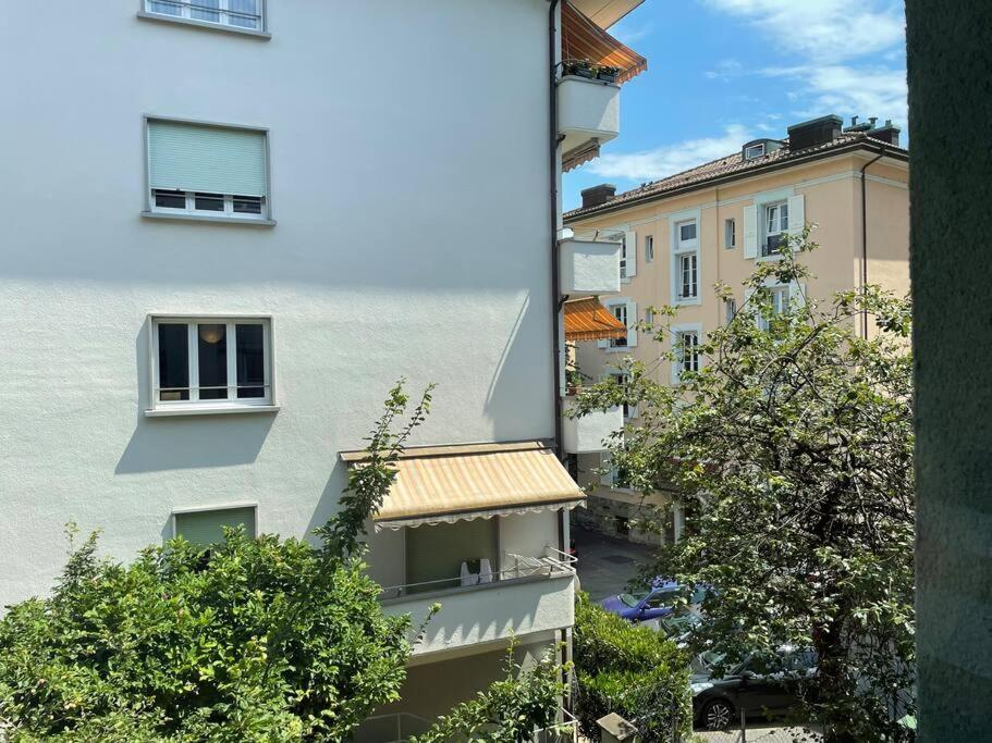 Studio Proche De La Gare ! Apartment Lausanne Ngoại thất bức ảnh