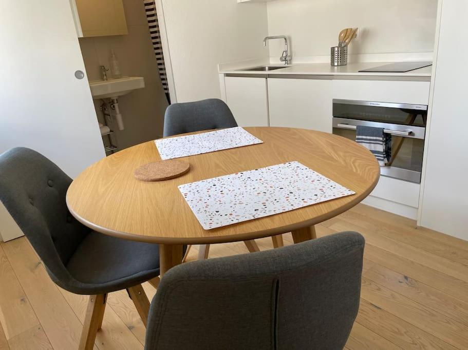 Studio Proche De La Gare ! Apartment Lausanne Ngoại thất bức ảnh